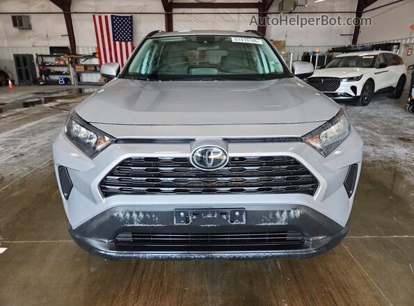 2T3G1RFV4LW117096 2020 TOYOTA RAV4 Silver Front view