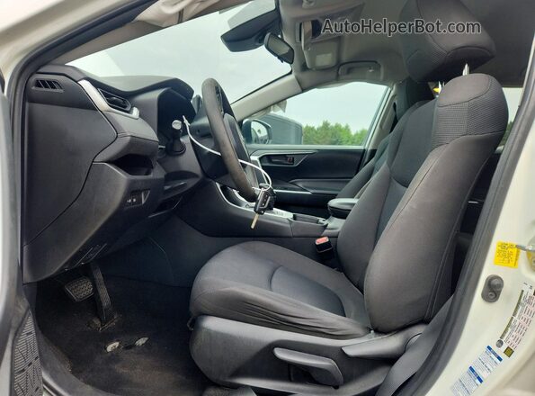 2T3G1RFV5MC158999 2021 TOYOTA RAV4 White Front interior view