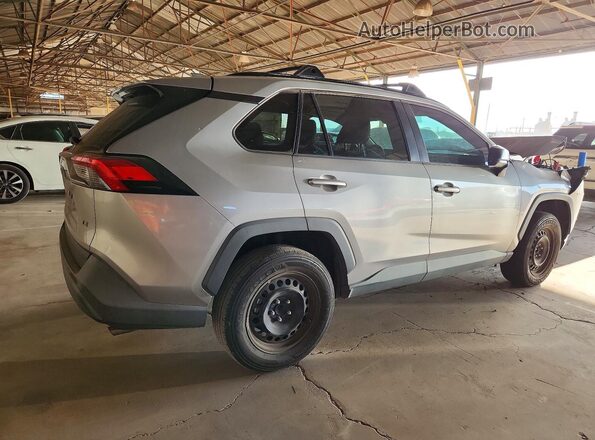 2T3H1RFV0LC070980 2020 TOYOTA RAV4 Silver Задня права чверть