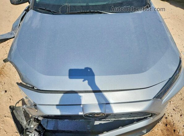 2T3H1RFV0MC137627 2021 TOYOTA RAV4 Silver Rear interior view