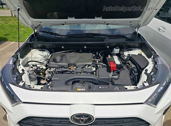 2T3H1RFV0NC207497 2022 TOYOTA RAV4 Белый Вид салона спереди