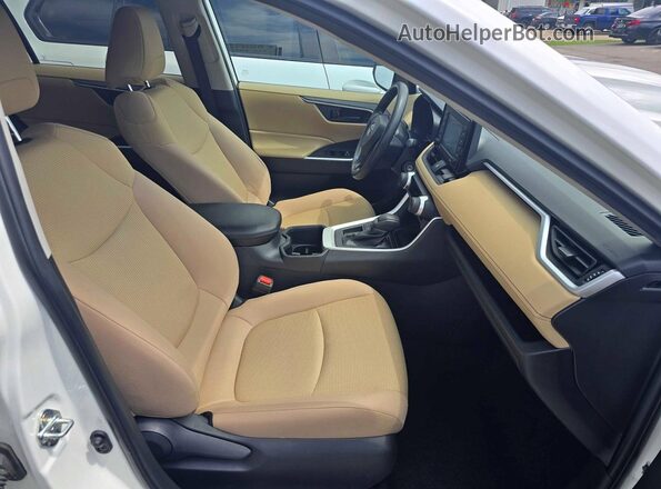 2T3H1RFV0NC207497 2022 TOYOTA RAV4 Белый Вид спереди