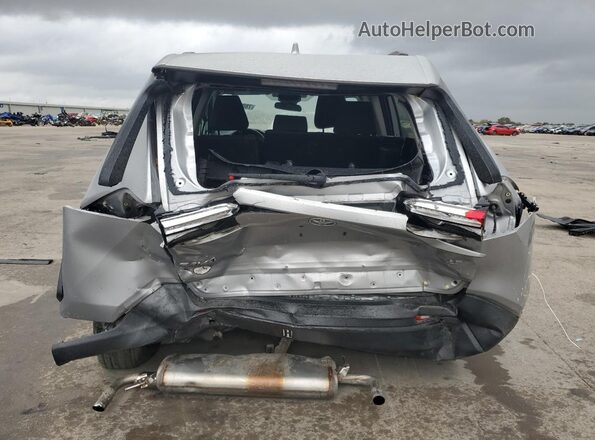 2T3H1RFV1KW030792 2019 TOYOTA RAV4 Silver Widok z tyłu