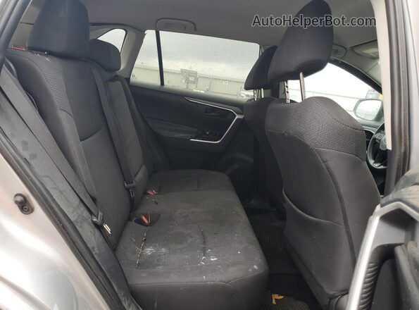 2T3H1RFV1KW030792 2019 TOYOTA RAV4 Silver Widok tylnych siedzeń