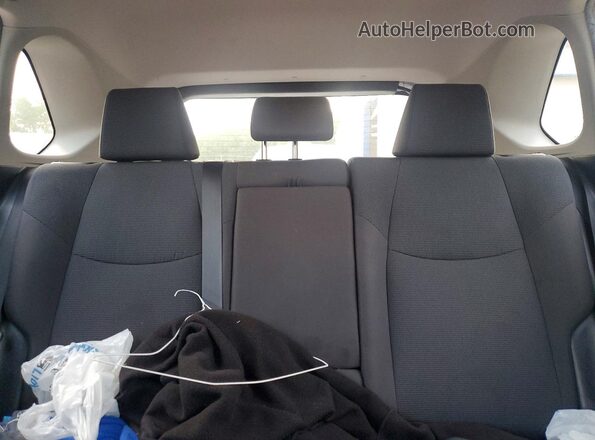 2T3H1RFV1LC085407 2020 TOYOTA RAV4 Silver Widok tylnych siedzeń