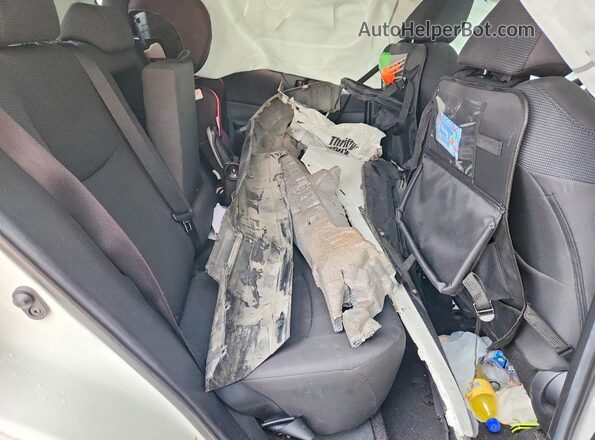 2T3H1RFV2MC117251 2021 TOYOTA RAV4 White Widok wnętrza z tyłu