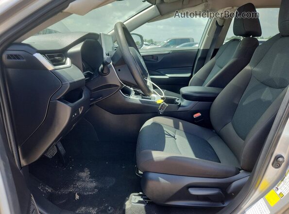 2T3H1RFV2SW380092 2025 TOYOTA RAV4 Silver Front interior view
