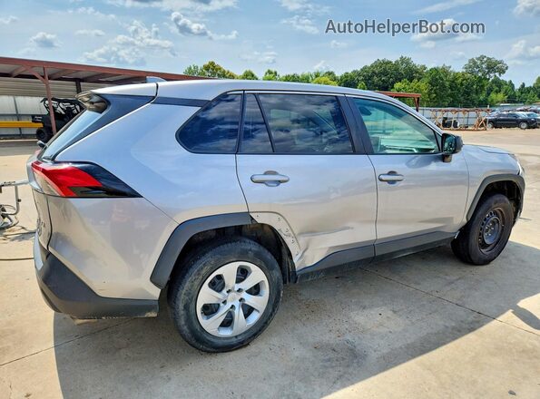 2T3H1RFV3PC235913 2023 TOYOTA RAV4 Silver Задня права чверть