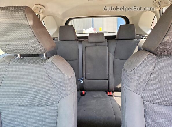 2T3H1RFV3PC235913 2023 TOYOTA RAV4 Silver Вид задніх сидінь