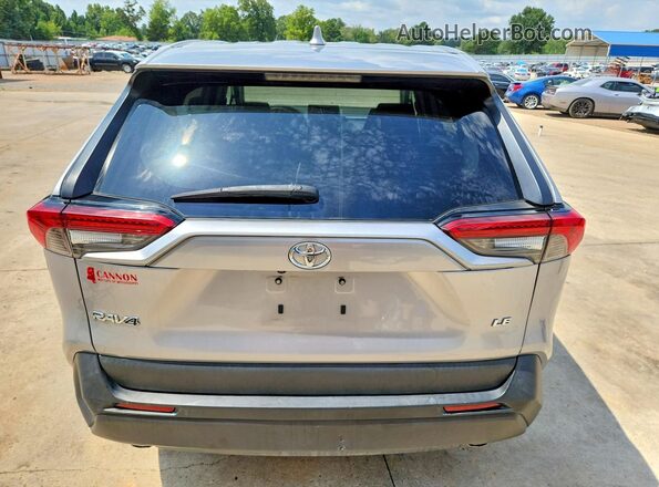 2T3H1RFV3PC235913 2023 TOYOTA RAV4 Silver Вид ззаду