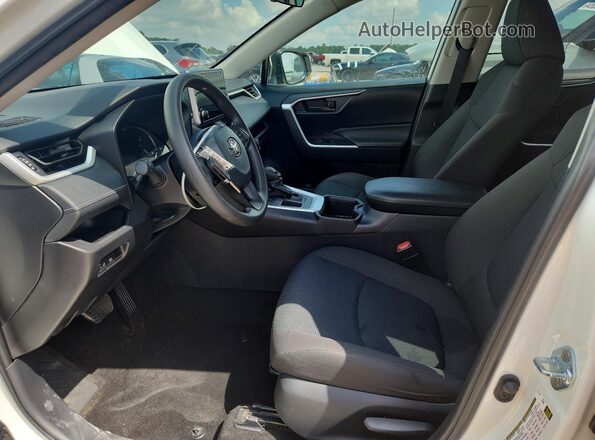 2T3H1RFV3SC309744 2025 TOYOTA RAV4 Белый Вид салона спереди