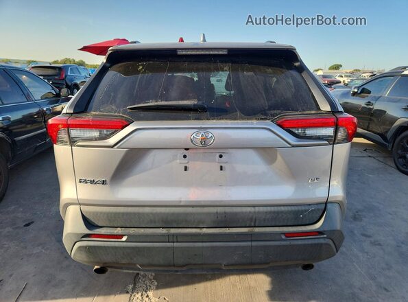 2T3H1RFV4LC039702 2020 TOYOTA RAV4 Gray Rear view