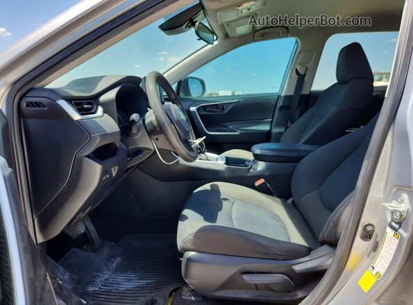 2T3H1RFV5MC158604 2021 TOYOTA RAV4 Silver წინა სალონის ხედი