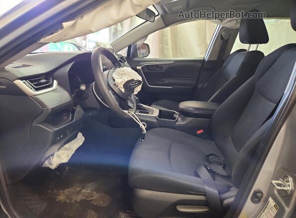 2T3H1RFV5PC239400 2023 TOYOTA RAV4 Silver Front interior view