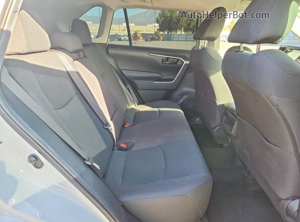 2T3H1RFV6LW066303 2020 TOYOTA RAV4 Белый Вид задней части салона