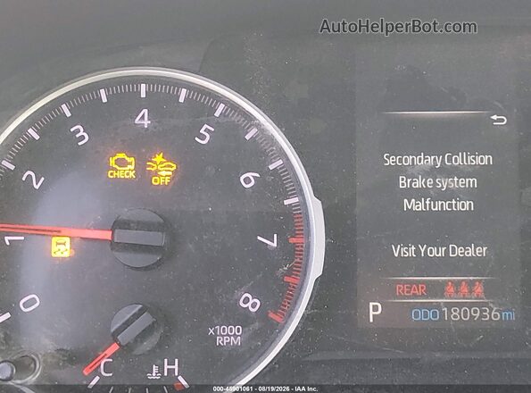 2T3H1RFV6MC140466 2021 TOYOTA RAV4 White Widok tylnych siedzeń