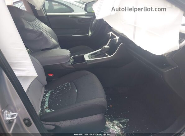 2T3H1RFV6SC358498 2025 TOYOTA RAV4 Silver Widok wnętrza z przodu