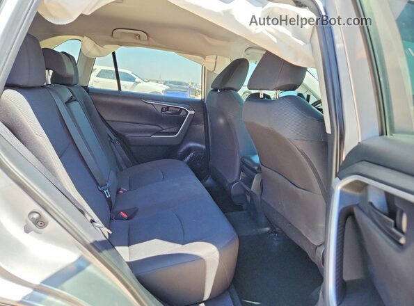 2T3H1RFV7LW089296 2020 TOYOTA RAV4 Silver უკანა სალონის ხედი
