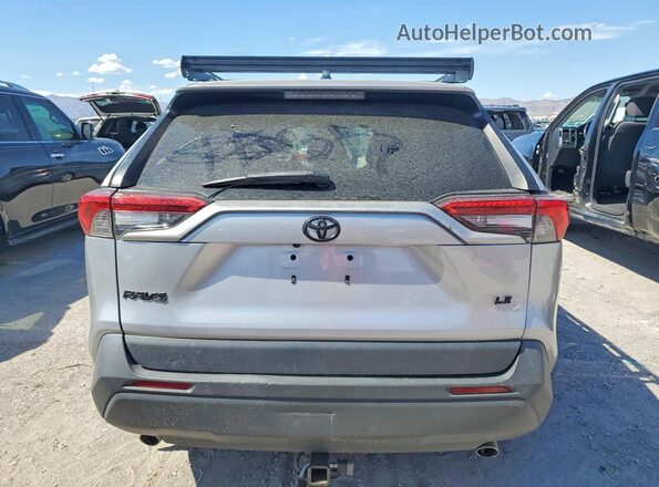 2T3H1RFV8MC158614 2021 TOYOTA RAV4 Silver უკანა ხედი