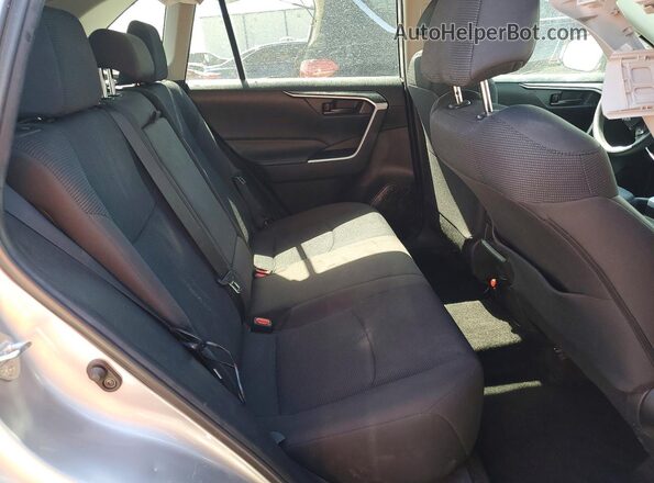 2T3H1RFV8MC158614 2021 TOYOTA RAV4 Silver უკანა სავარძლების ხედი