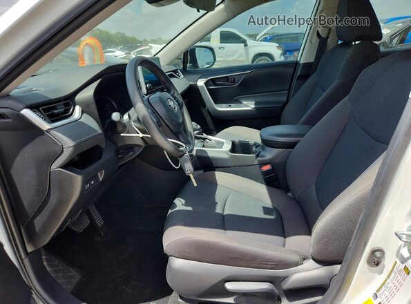 2T3H1RFV9RW351702 2024 TOYOTA RAV4 White Widok wnętrza z przodu