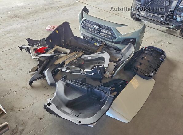 2T3J1RFV1PW350560 2023 TOYOTA RAV4 Gray Widok naklejki z numerem VIN