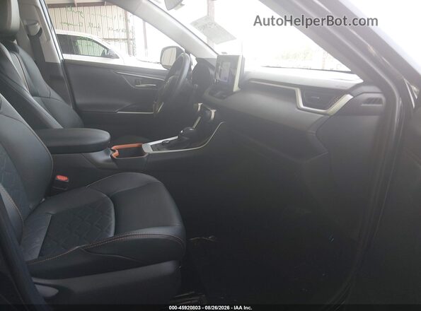 2T3J1RFV1RW469308 2024 TOYOTA RAV4 Black Вид салону спереду