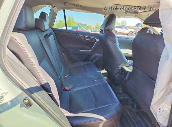 2T3J1RFV2MW212053 2021 TOYOTA RAV4 Gray Widok wnętrza z tyłu