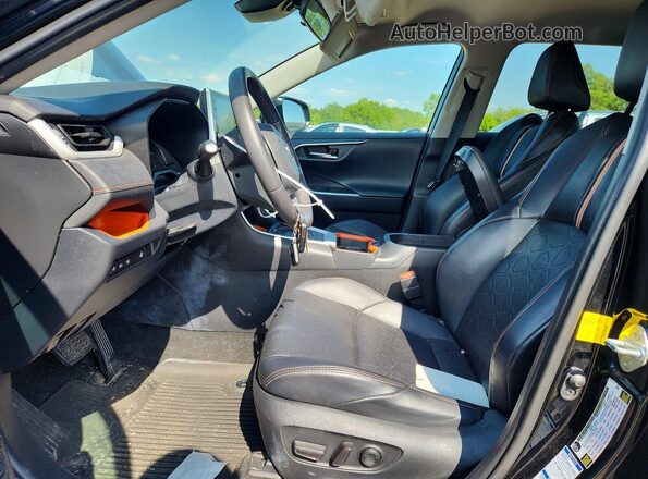 2T3J1RFV3LC096605 2020 TOYOTA RAV4 Black Widok wnętrza z przodu
