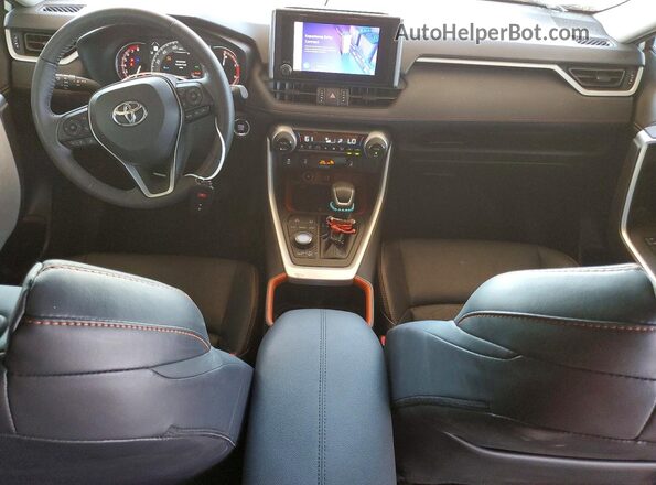 2T3J1RFV6PW336668 2023 TOYOTA RAV4 White Vista del salpicadero
