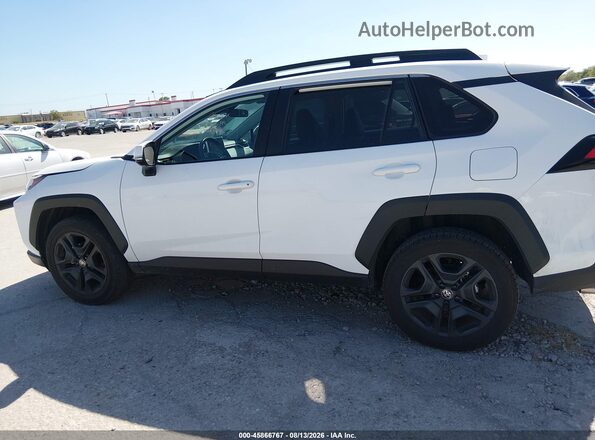 2T3J1RFV6RW476898 2024 TOYOTA RAV4 White Widok wnętrza 360 stopni