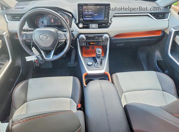 2T3J1RFV9KC006596 2019 TOYOTA RAV4 Серый Вид панели приборов