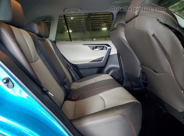2T3J1RFVXKC048369 2019 TOYOTA RAV4 Blue 