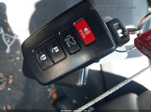 2T3JFREV1HW596934 2017 TOYOTA RAV4 Black Dashboard view