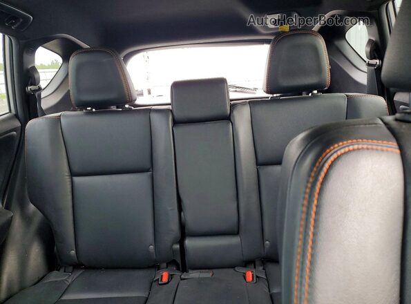 2T3JFREV1HW653486 2017 TOYOTA RAV4 Silver Հետևի նստատեղերի տեսք