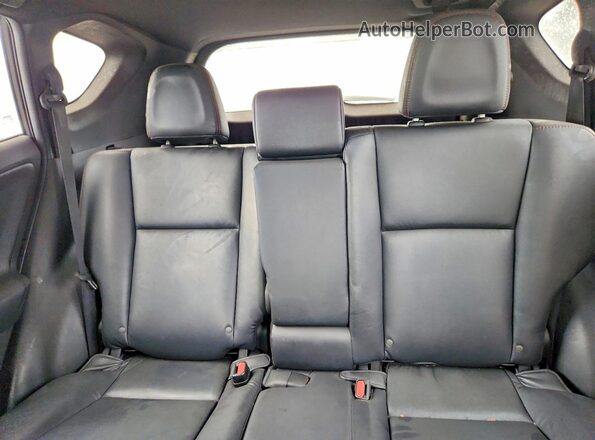 2T3JFREV1JW768871 2018 TOYOTA RAV4 Black Հետևի նստատեղերի տեսք