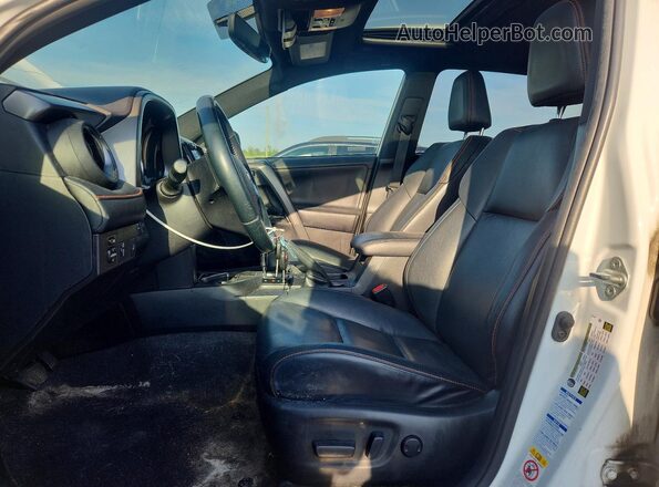 2T3JFREV7GW409596 2016 TOYOTA RAV4 White Vista del compartimento del motor