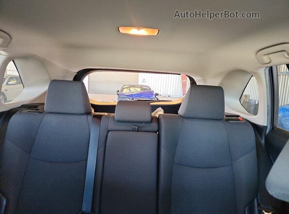 2T3K1RFV0LW076539 2020 TOYOTA RAV4 Gray Widok tylnych siedzeń