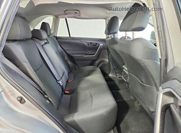 2T3K1RFV1SC341856 2025 TOYOTA RAV4 Silver Widok wnętrza z tyłu