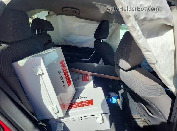 2T3K1RFV2KW028846 2019 TOYOTA RAV4 Red Widok wnętrza z tyłu