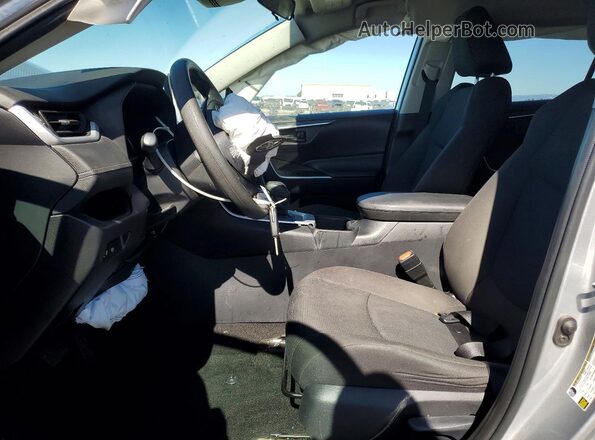 2T3K1RFV3RW364838 2024 TOYOTA RAV4 Серебряный Вид салона спереди