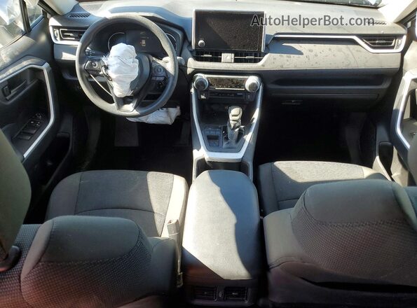 2T3K1RFV3RW364838 2024 TOYOTA RAV4 Серебряный Вид панели приборов