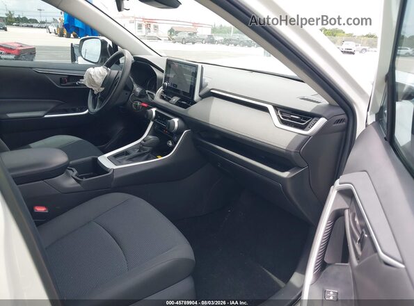 2T3K1RFV4SC346372 2025 TOYOTA RAV4 White Front interior view