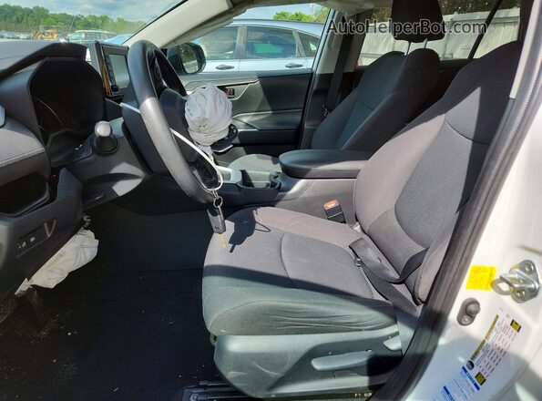 2T3LWRFV2LW084051 2020 TOYOTA RAV4 White Front interior view