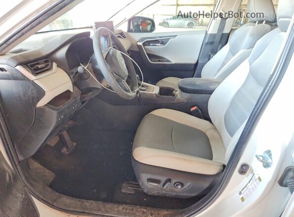 2T3N1RFV0RW467616 2024 TOYOTA RAV4 White Widok wnętrza z przodu