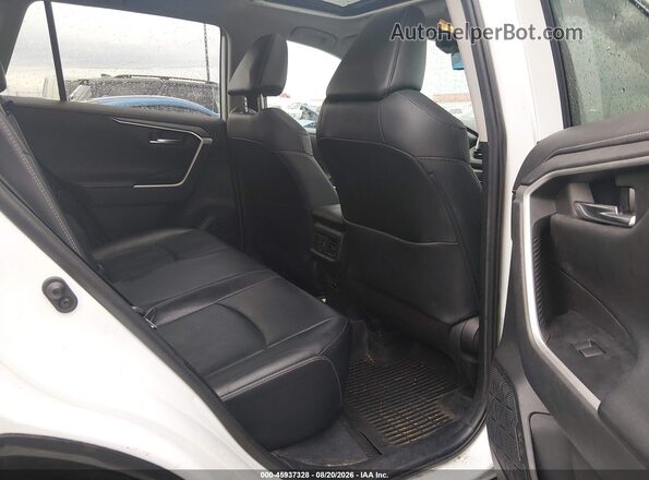 2T3N1RFV1KW075282 2019 TOYOTA RAV4 White Vista de la etiqueta del VIN