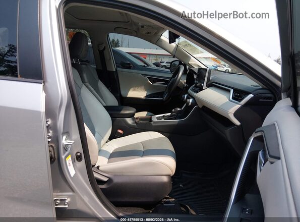 2T3N1RFV4KW040588 2019 TOYOTA RAV4 Silver 