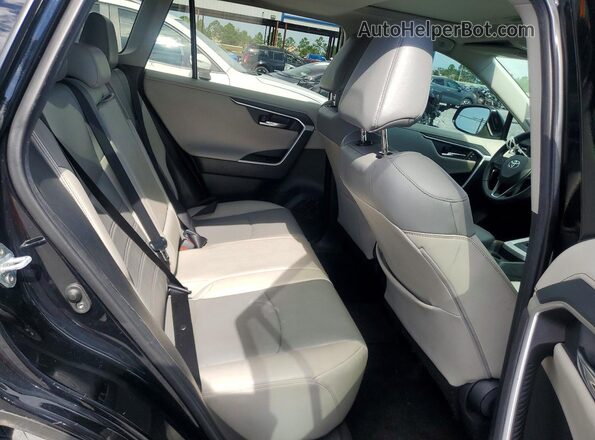 2T3N1RFVXMC209565 2021 TOYOTA RAV4 Black Widok wnętrza z tyłu