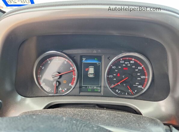 2T3NFREV0HW403111 2017 TOYOTA RAV4 Silver ხელსაწყოთა პანელის ხედი