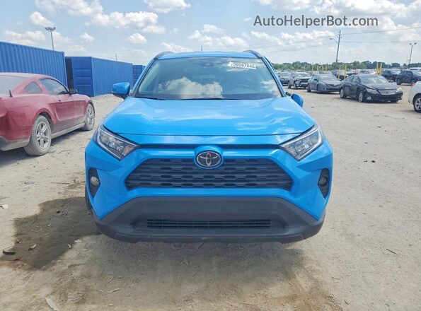 2T3P1RFV0LC061207 2020 TOYOTA RAV4 Синий Вид спереди